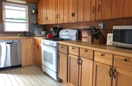 Harvey Cedars House | Waterfront Beach Bungalow