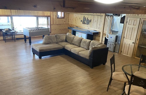 Winneconne Cottage | Waterfront Cabin Available for EAA