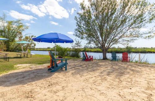 Punta Gorda Apartment | Waterfront Condo #10