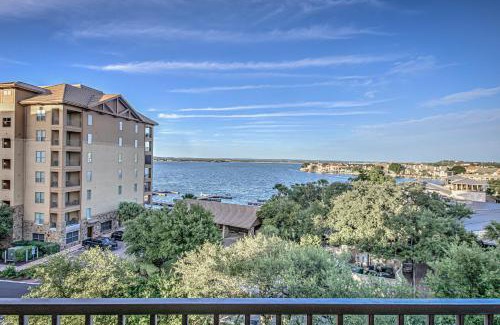 Horseshoe Bay House | Waterfront Condo for 4 with Resort Pool & Lake View