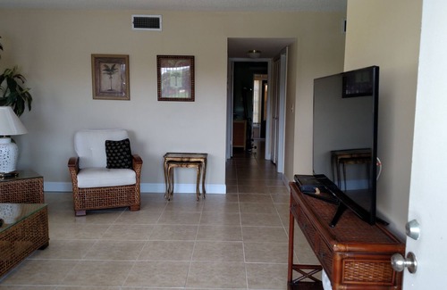 Coquina Sands Condo | Waterfront Condo Near Lowdermilk Park In Naples FL
