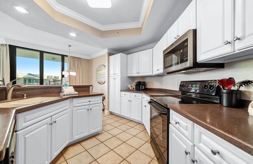 Orange Beach Condo | WATERFRONT CONDO RESORT, LAZY RIVER, BOAT DOCKS