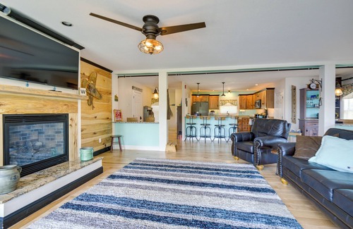 Silver Lake Condo | Waterfront Conway Area Condo: Walk to Beach!