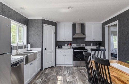 Seabrook Cottage | Waterfront Cottage 3 Bedrooms