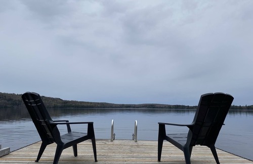 Dysart et al Cottage | Waterfront cottage on Redstone Lake