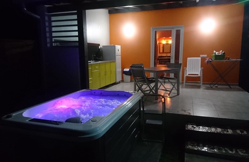 Deshaies House | Waterfront cottage + spa located 100m from Grande Anse Deshaies beach