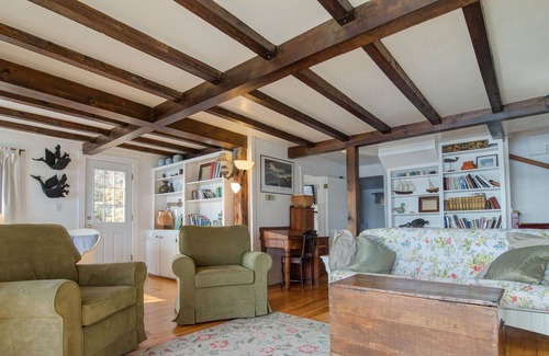 Freeport Cottage | Waterfront Cottage: Spectacular Views! Includes Kayaks, Grill, Fire Pit