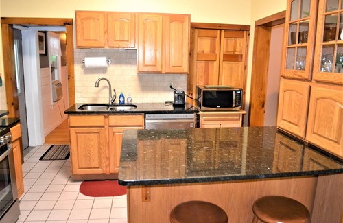 Corinth Cottage | Waterfront Cottages near Lake George and Saratoga Springs