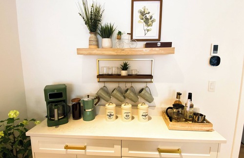 Lake of Bays Cottage | Waterfront Cottage, Water Trampoline, EV Charger, Fireplace, Dbl Kayak, Pet OK