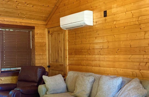 Trinity Cabin | Waterfront Dual-Master Suite cabin