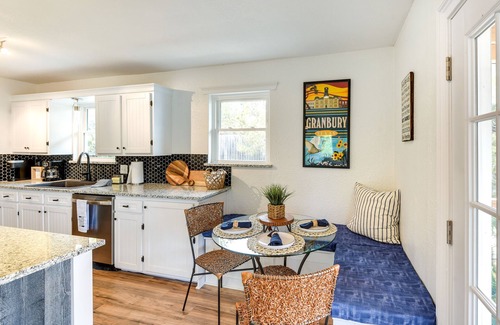 Dennis House | Waterfront Escape on Lake Granbury: Deck & Patio!