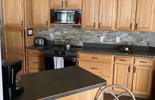 Queensbury House | Waterfront Escape