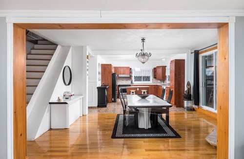 Sainte-Martine House | Waterfront Fully Furnished Pet-Friendly All-Inclusive