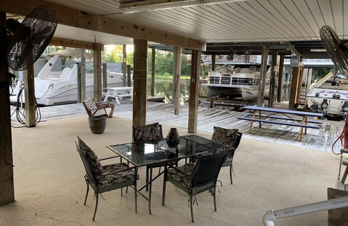 Springfield House | Waterfront Getaway on the Tickfaw River