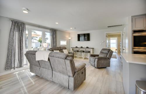 Bellamy House | Waterfront Gloucester Cottage with Private Boat Dock