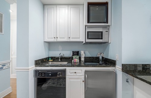 Greenport West Apartment | Waterfront Greenport Condo