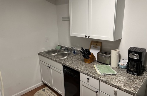 Willoughby Spit House | WaterFront Ground Floor - 1 BR, WiFi Smart, TV, Pet Friendly