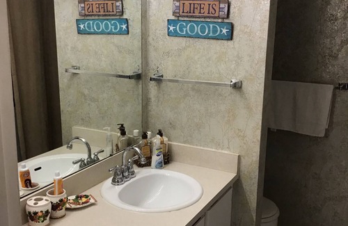 Tarpon Springs Condo | Waterfront Gulf of Mexico Condo walking distance to beaches