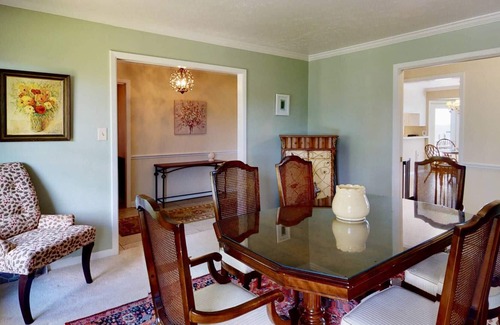 Myrtle Grove House | Waterfront Home, Dog Friendly, Kayaks, Sunsets, Secluded Private Beach