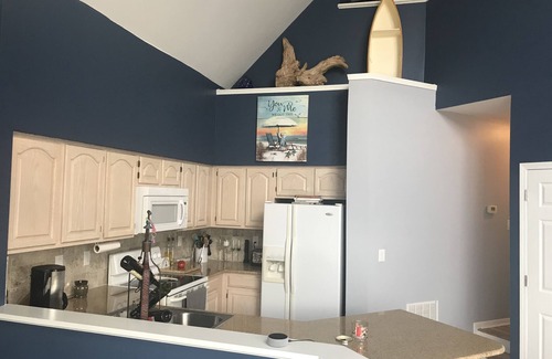 Port Clinton House | Waterfront home;heated pool & spa: walk to public beach; food, bars, live music!
