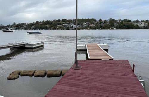 Oatley House | Waterfront Home In Oatley