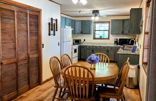 Cedar Bluff House | Waterfront Home Sleeps Five ~ Two Kayaks and Private Pier