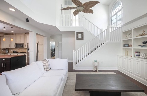 Sunset Beach House | Waterfront Home Accommodates up to 10 Guests!