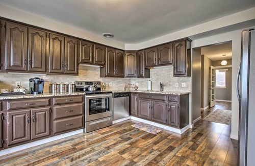 Anchorville House | Waterfront Home w/Shared Dock on Lake St. Clair!