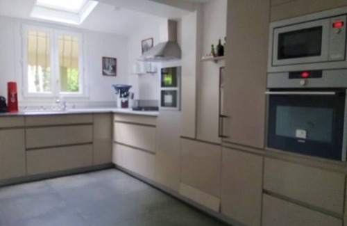 Rueil-Malmaison House | Waterfront house