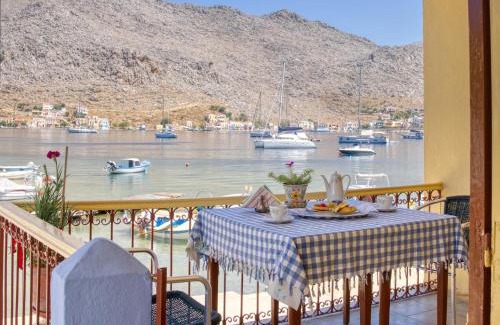 Pedi House | Waterfront House Pedi