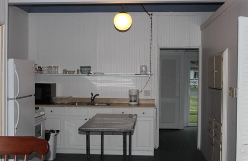 Lakeview Cottage | WATERFRONT INDIAN LAKE COTTAGE WITH BOAT DOCK