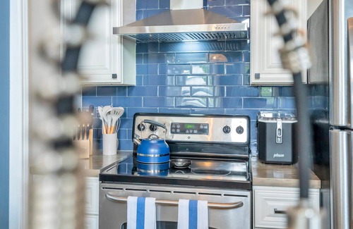 Barataria House | Waterfront, King Suite, Fully Stocked, Minutes from New Orleans, Pets Welcome