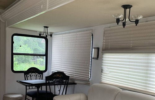 Waddington House | Waterfront location - 1 br in RV sleeps 4