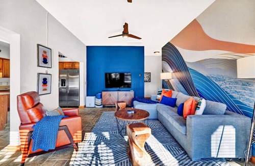 Lake Norman of Catawba Cabin | Waterfront Log Cabin w/Hot Tub, Kayaks, Firepit, King Beds, & Pets OK