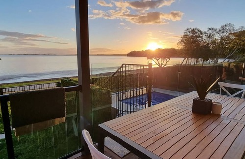 Buff Point House | Waterfront Luxury Living & Private Pool Buff Point