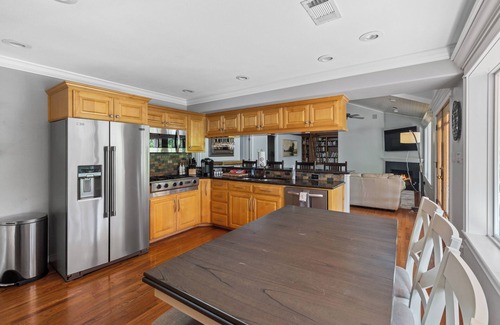 Jones Mills House | Waterfront Malvern Home w/Deck & Lake Access!