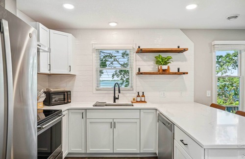 Maple Lake Cabin | Waterfront Maple Lake Cabins w/Private Beach!