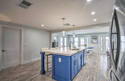 Matlacha House | Waterfront Matlacha Paradise with Hot Tub and Dock!