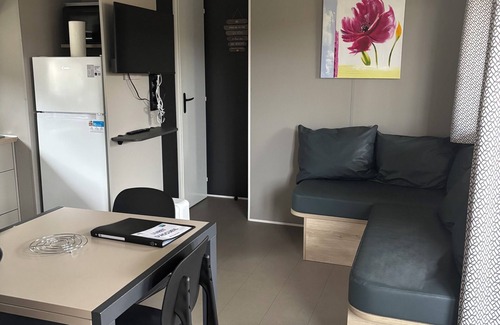 Saint-Hippolyte House | Waterfront mobile home 5* camping at Torreilles plage