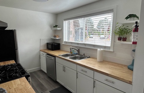 Auburn House | Waterfront Oasis-3BR Home-River Access + Full Yard