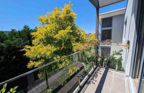 Kogarah Bay House | Waterfront Oasis , Infinity Pool, Sauna and steam room