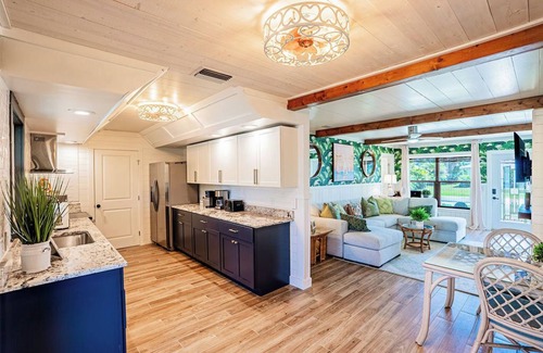 Bokeelia House | Waterfront Oasis with Boat Lift & Hot Tub in Bokeelia
