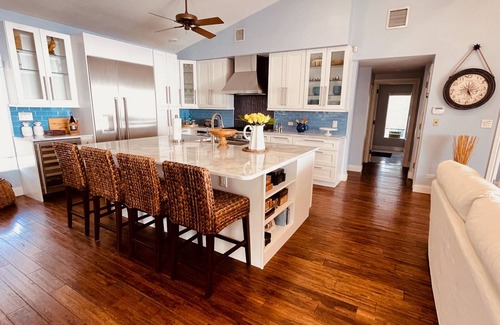 Key Largo House | Waterfront Oasis with Stunning Sunsets and a Fully Renovated Backyard