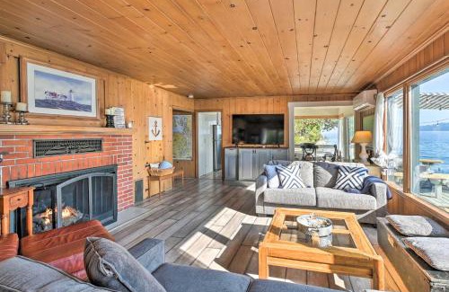 Olympia House | Waterfront Olympia Home with Private Beach and Kayaks!