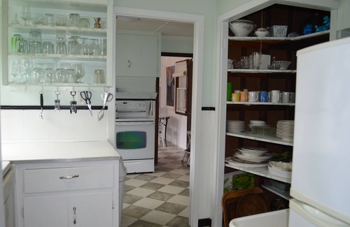 Gilman Cottage | Waterfront on Long Island Sound