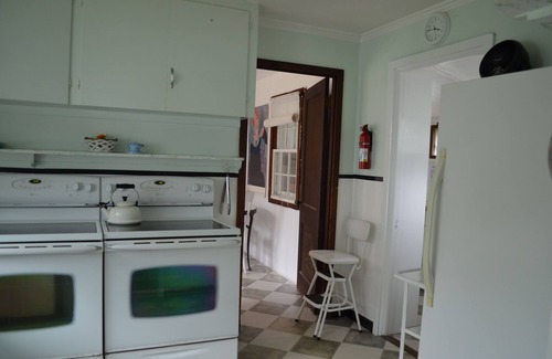 Gilman Cottage | Waterfront on Long Island Sound