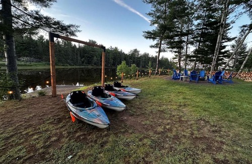 Rexton House | Waterfront Organized Well Stocked