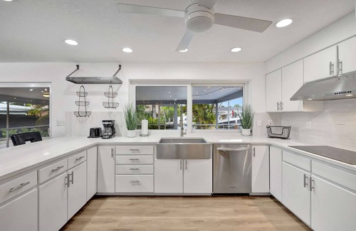 Pompano Isles House | Waterfront Paradise – Chic 3 BDR