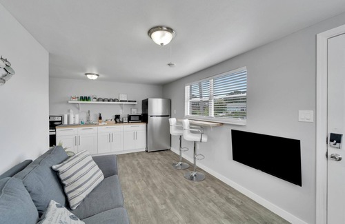 Tampa Apartment | Waterfront Peninsula with Boat Ramp & Dock
