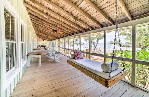 Perdido Beach House | Waterfront Perdido Beach House with Canoes and Kayaks!
